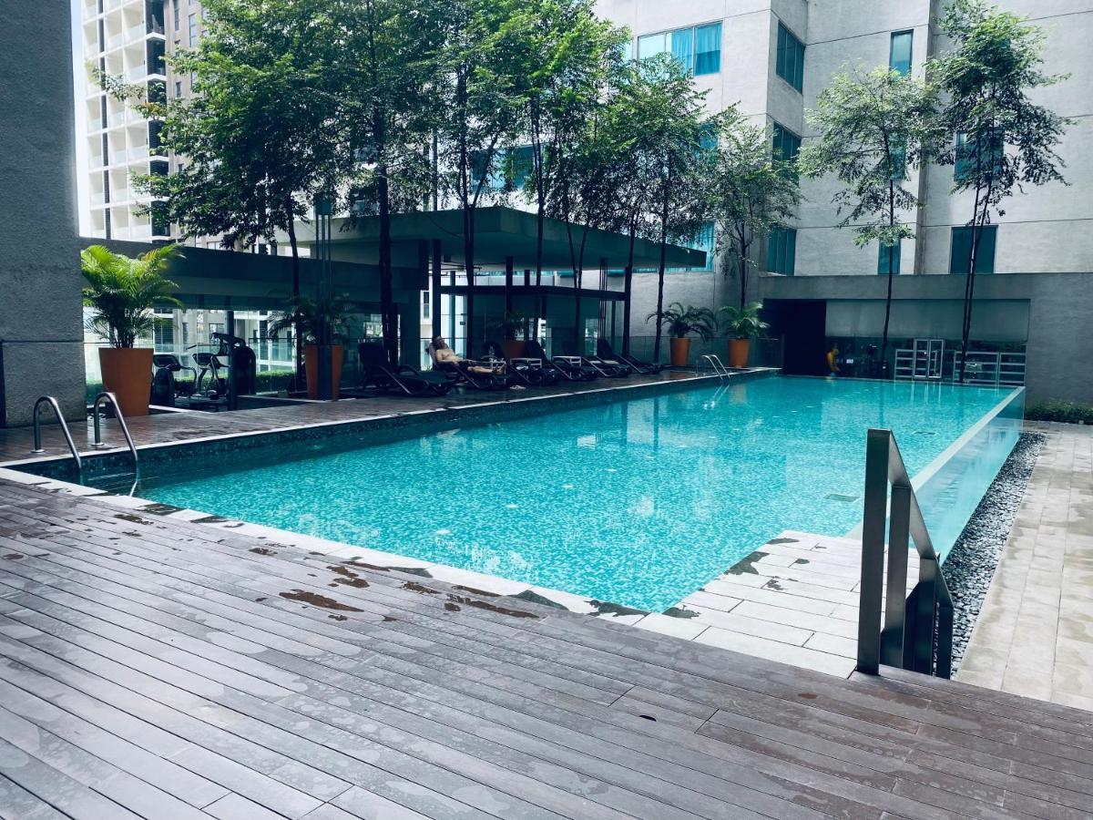 Mercu Summer Suites Klcc By Grihoz Kuala Lumpur Exterior foto