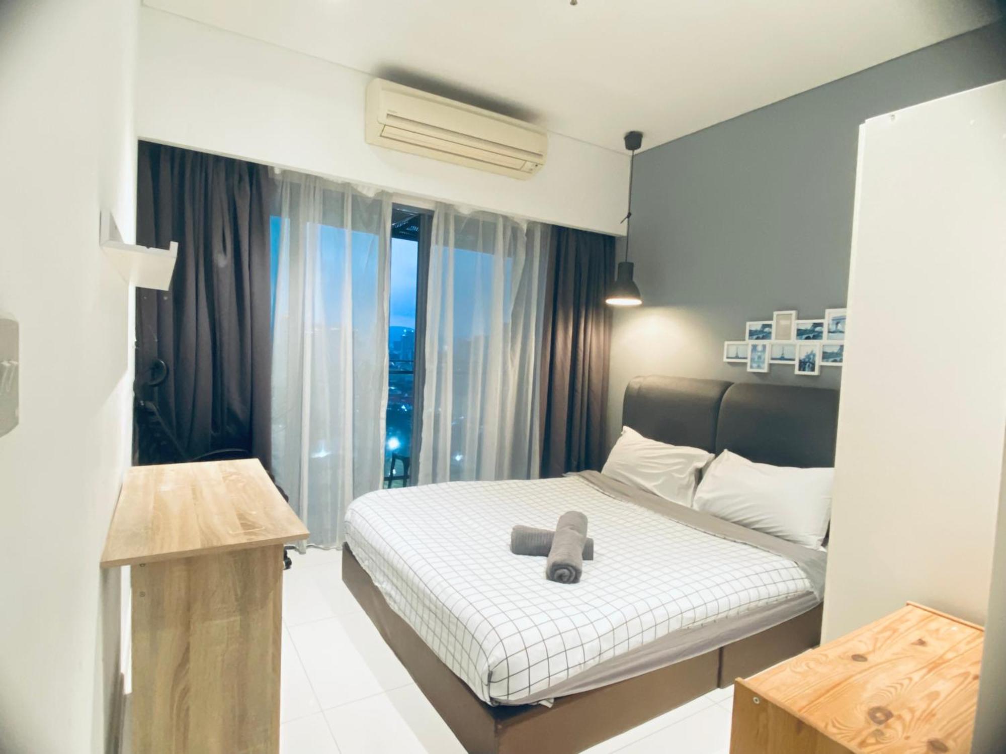 Mercu Summer Suites Klcc By Grihoz Kuala Lumpur Quarto foto